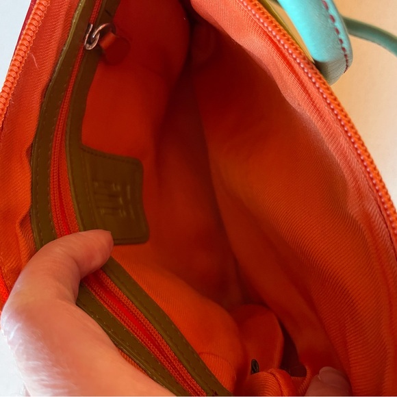 Ili New York Genuine Leather Multicolor Crossbody Bag - Picture 7 of 9